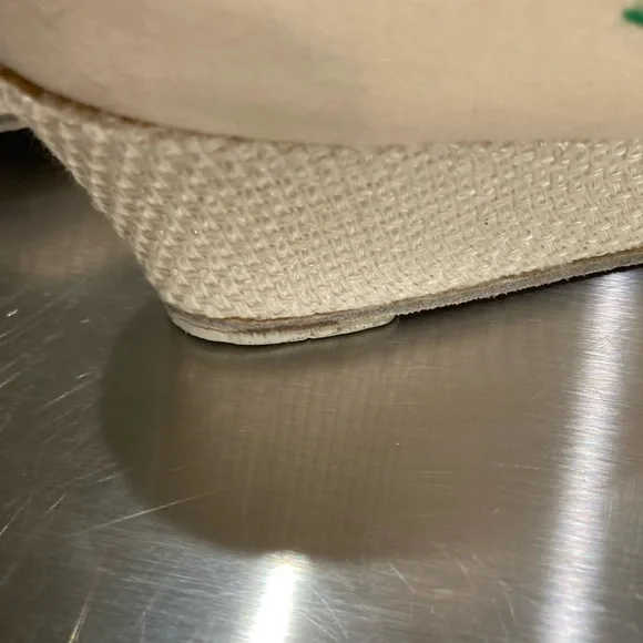 Beacon vintage 👠 embroidered beige shoes - Picture 6 of 8